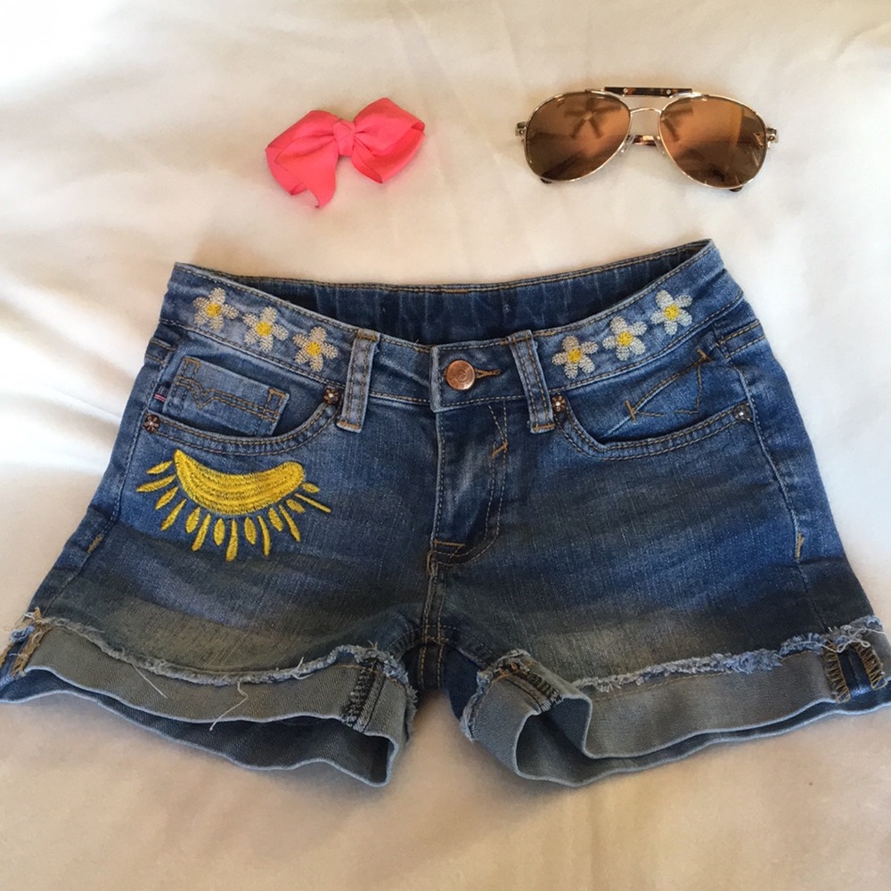 🦄 Girls super cute VIGOSS sunshine ☀️ shorts